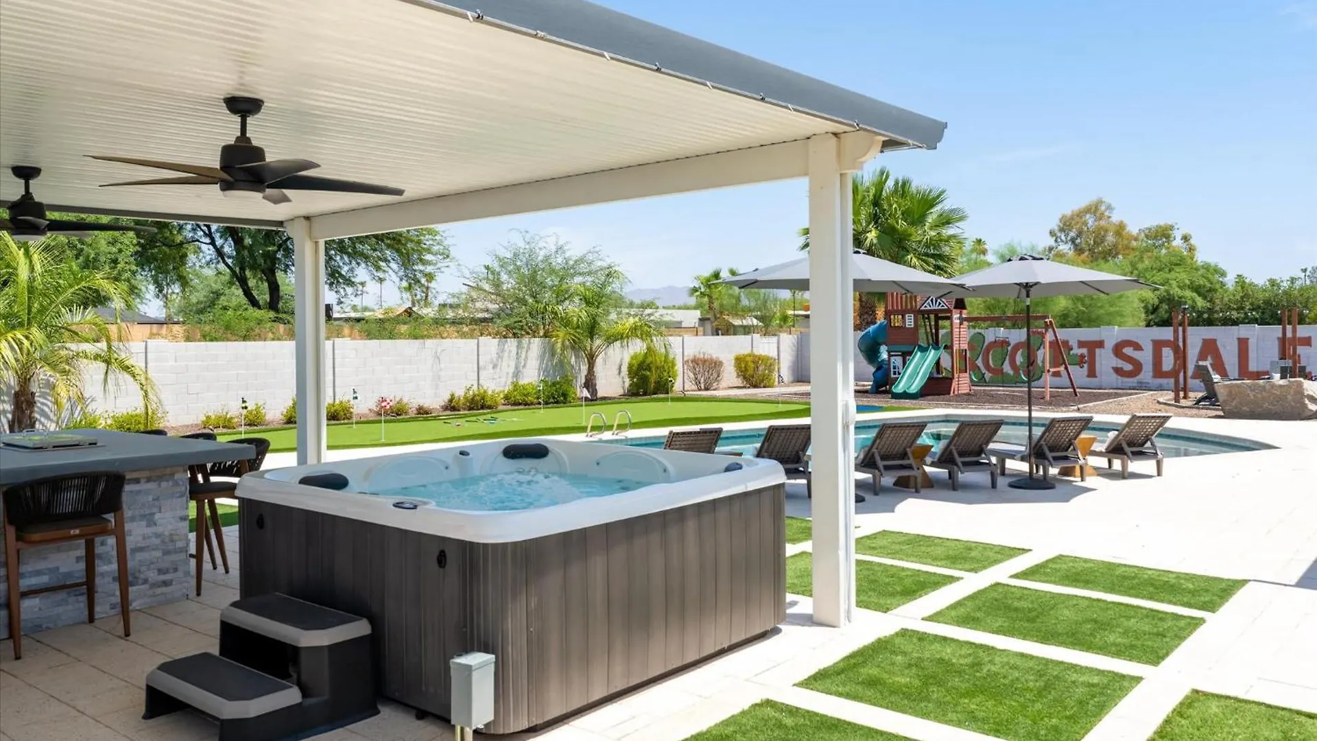 Sportscourt Pool Hot Tub Game Room Playground Phoenix 0*,  Stati Uniti